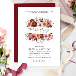 Convite Casamento de Borgonha e Sangue Floral Blush<br><div class="desc">Aprecie seus convidados com este belo convite de casamento. Design com flores a aquarelas em burgundy, Marsala, rosa poeirento, blush e tons de pêssego. A parte de trás do cartão está numa sombra de Marsala burgundy. Parte do nosso casamento e da coleção de eventos "Heaven in Rosa and Burgundy". Se...</div>