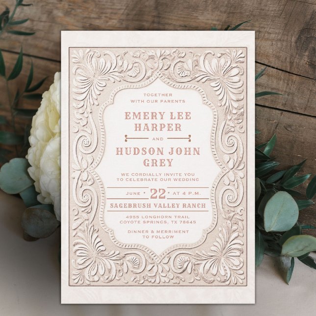 Convite Casamento de Cabeleireiros Rosa Ocidental com Cour (country western wedding invitation tooled leather white beige dusty rose rustic elegant barn)