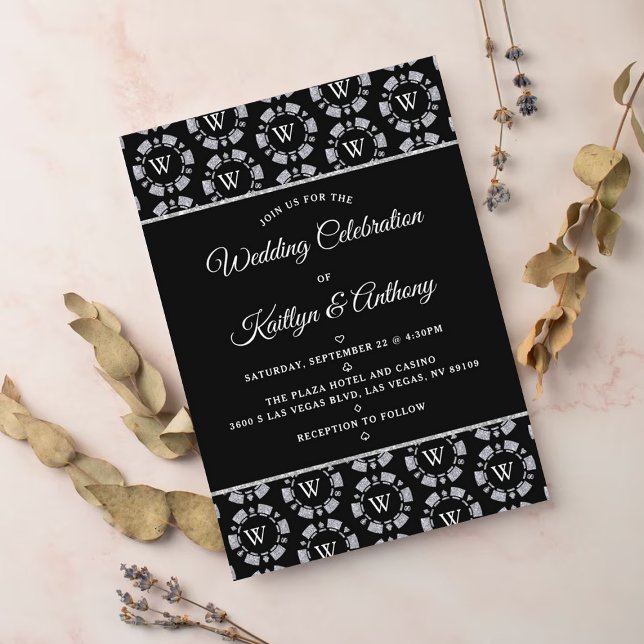 Convite Casamento de Chip Casino de Silver Glitter Monogra (Criador carregado)