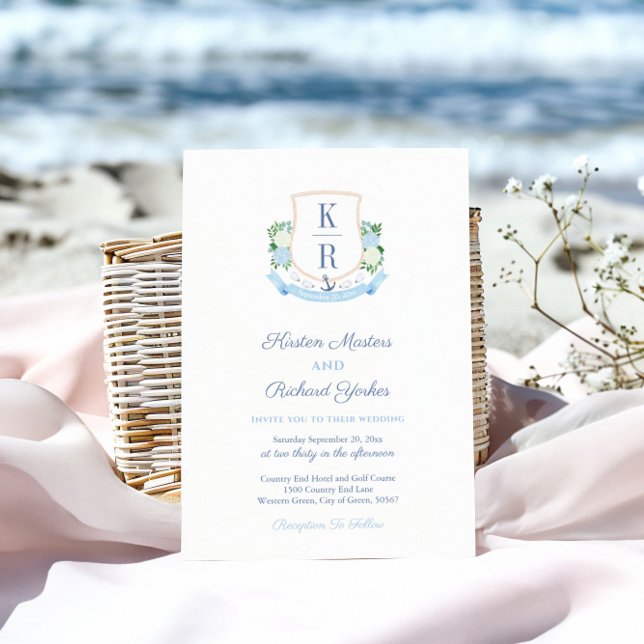 Convite Casamento de Crest do Monograma Costeiro Azul do C (Coastal wedding invitation featuring handpainted watercolor crest with oyster shells and anchor)