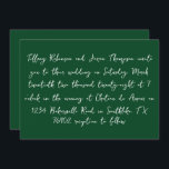 Convite \Casamento de Estilo de Manuscrito Branco e Flores<br><div class="desc">Os detalhes do casamento estão listados em estilo manuscrito,  texto branco. O verso do convite é um verde florestal sólido com texto branco para a data.</div>