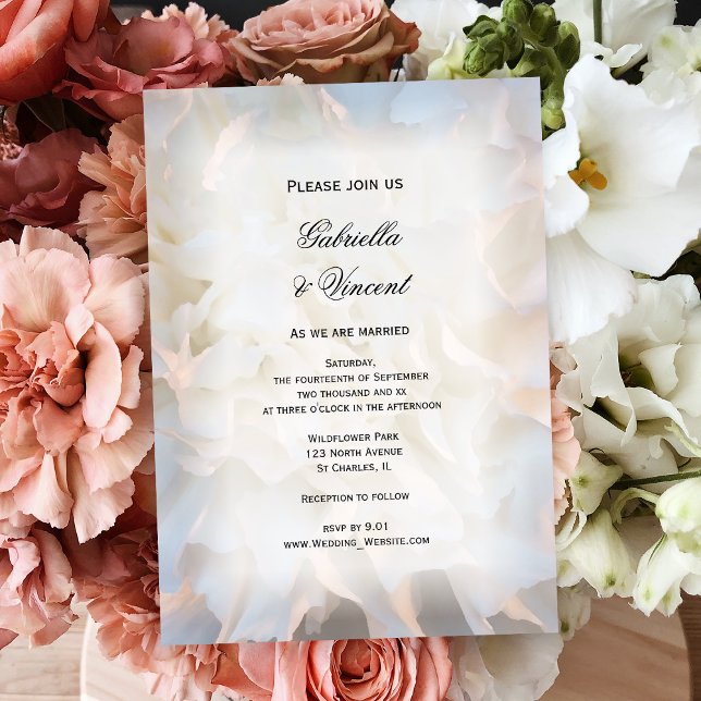Convite Casamento de Flores Brancas (Invite guests to your garden party marriage with a pretty White Carnation Flower Wedding Invitation.)