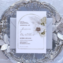 Casamento de Flores Brancas e Penas