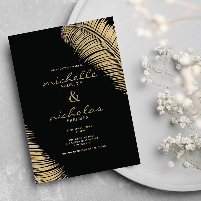 Convite Casamento de folhas de ouro e preto tropical Elega (Elegant tropical black and gold leaves wedding)