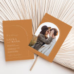 Convite Casamento de Foto de Brunt Orange Arch, Minimalist<br><div class="desc">Projetado para coordenar com a Coleção de Convite Caseiro "Arches Minimalistas". Para alterar os detalhes, clique em "Detalhes". Para mover o texto ou alterar o tamanho, a fonte ou a cor, clique em "Editar usando a Ferramenta de Design". Visualize o link de coleção nesta página para ver todos os itens...</div>