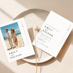 Convite Casamento de Foto de Destino de Praia Minimalista<br><div class="desc">Este Convite de Foto de Destino de Praia Minimalista captura a essência do seu dia especial. Apresentando uma foto impressionante do casal,  o design preto e branco adiciona sofisticação do eterno. Perfeito para uma praia,  costeira,  ou casamento rústico,  eles definem o tom ideal para sua celebração.</div>
