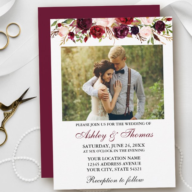 Convite Casamento de Foto Floral de Burgundy Watercolor (Customize to change text color, size, style or to change color of back of card.)