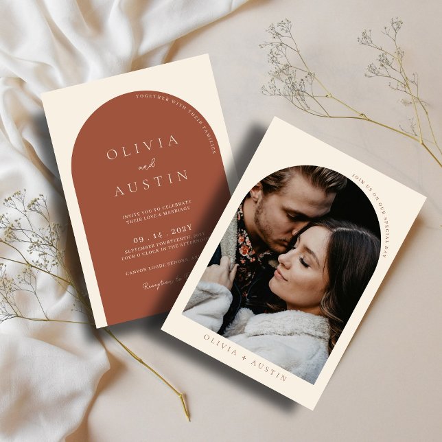 Convite Casamento de Fotografia do Arch Terracotta Minimal (Criador carregado)