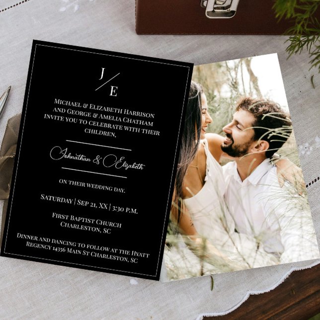 Convite Casamento de Fotografia Monograma Minimalista | Pr (Black Minimalist Monogram Photo Wedding Invitation)