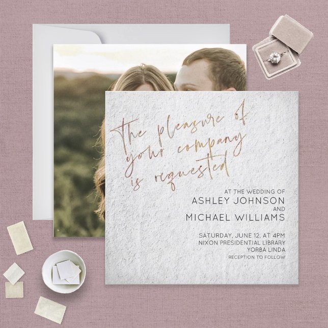 Convite Casamento de Fotografias Douradas Mínimas de Preto (Criador carregado)