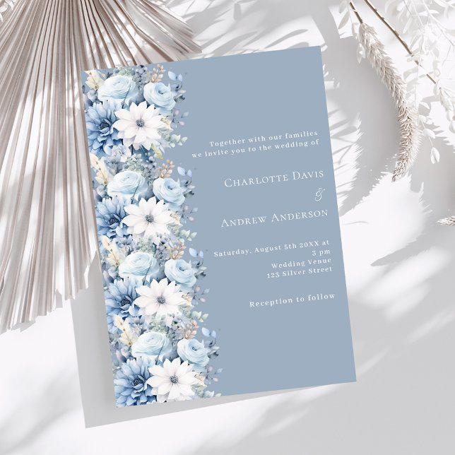 Convite Casamento de luxo com flores azuis e poeirentas (Criador carregado)