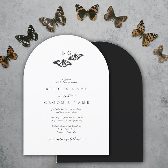 Convite Casamento de Monograma da Borboleta Branca Minimal (Minimalist Black White Butterfly Monogram Wedding Invitation)