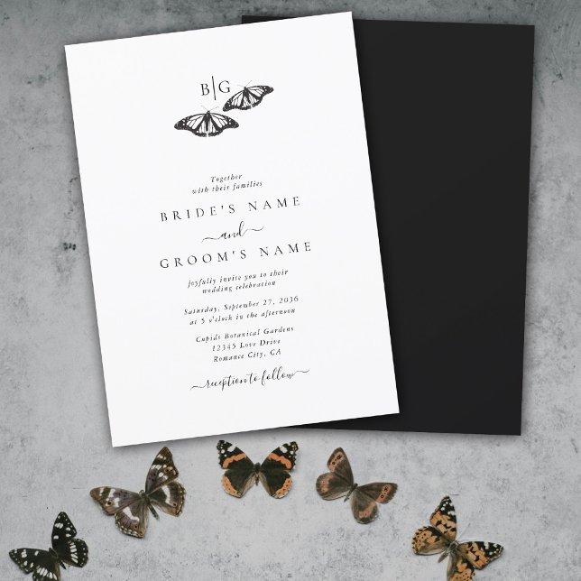 Convite Casamento de Monograma da Borboleta Branca Minimal (Minimalist Black White Butterfly Monogram Wedding Invitation)