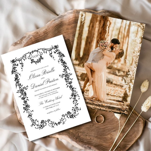 Convite Casamento de Monograma de Foto Negra Vitoriana em  (Criador carregado)