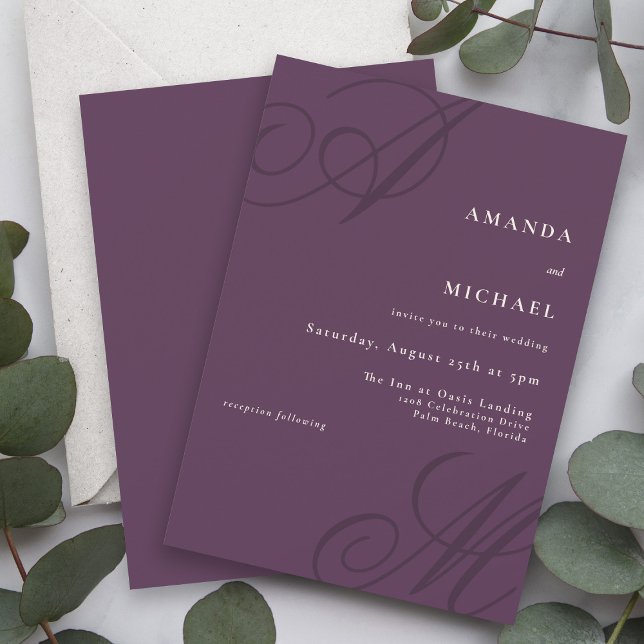 Convite Casamento de Monograma Elegante de Chumba de outon (This simple minimalist fall wedding invitation has the bride and groom's initials in calligraphy.)
