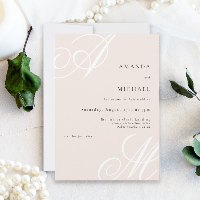 Convite Casamento de Monograma Mínimo Elegante Moderno e R (Soft and feline, this simple minimalist wedding invitation has the bride and groom's monograms.)