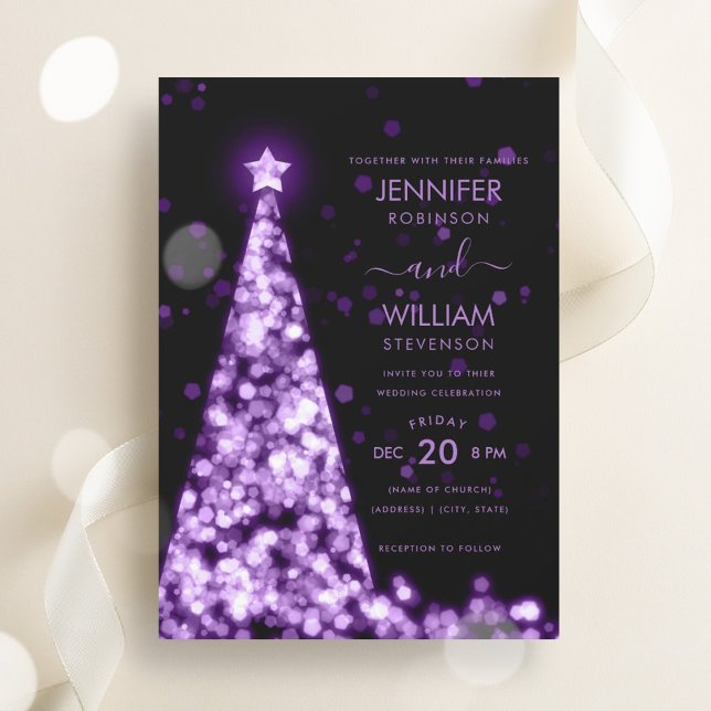 Convite Casamento de Natal de Púrpura Festiva Moderna (Modern Festive Purple Tree Christmas Wedding Invitation)