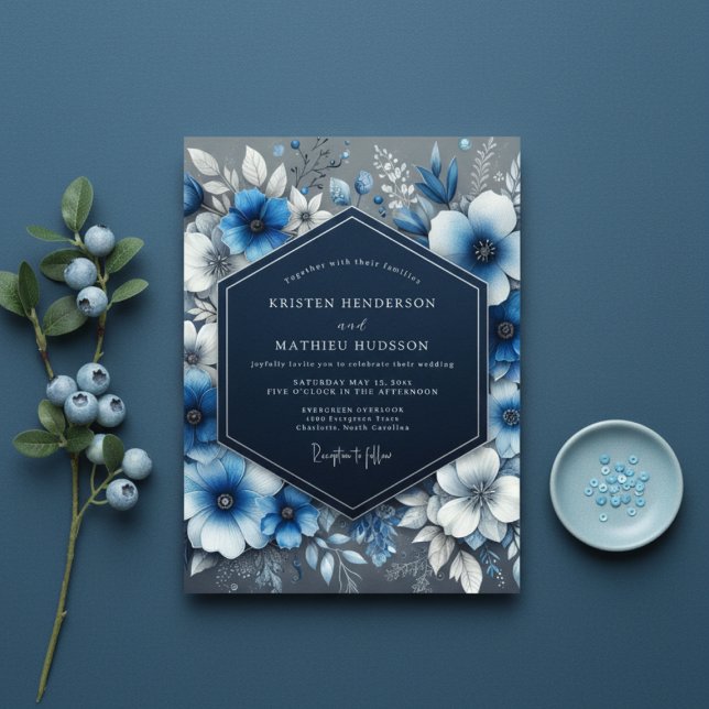 Convite Casamento de Opulência Floral Azul Marinho (Criador carregado)