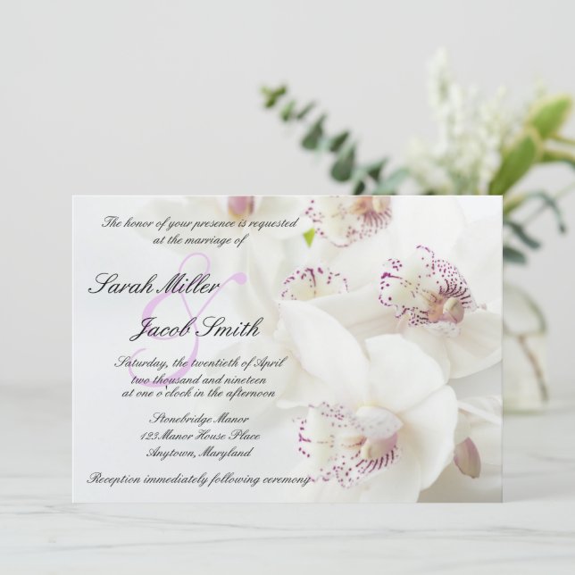 Convite Casamento de Orquídeas Brancas e Roxas Elegantes (Em pé/Frente)