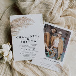 Convite Casamento de Palma de Boho Pampas, Minimalista Mod<br><div class="desc">Boho Pampas Grass Palm, minimalista moderno, Convocação russa mas com uma reviravolta moderna, erva-pampas e convite para o casamento de folha-de-palma com uma adorável erva aquática e arranjo de folha. Este design também apresenta a foto do casal e informações adicionais na parte traseira. Este convite para o casamento de grama...</div>