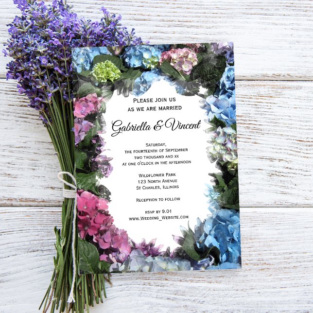 Convite Casamento de Quadros de Flores Hydrangea (Invite guests to your garden party marriage with the Hydrangea Flower Frame Wedding Invitation.)