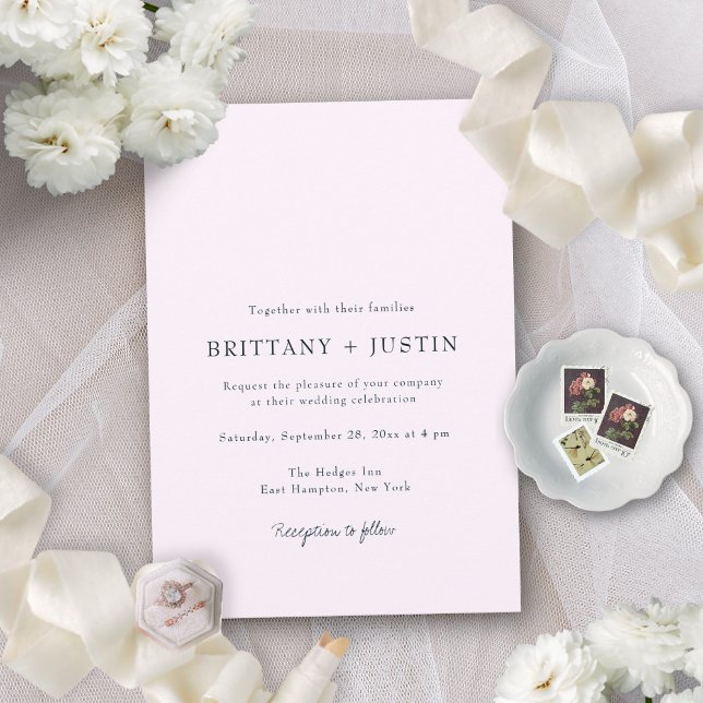 Convite Casamento de Script Preto Moderno Brittany com RSV (This minimalist invite is perfect for couples who like a modern, elegant look)