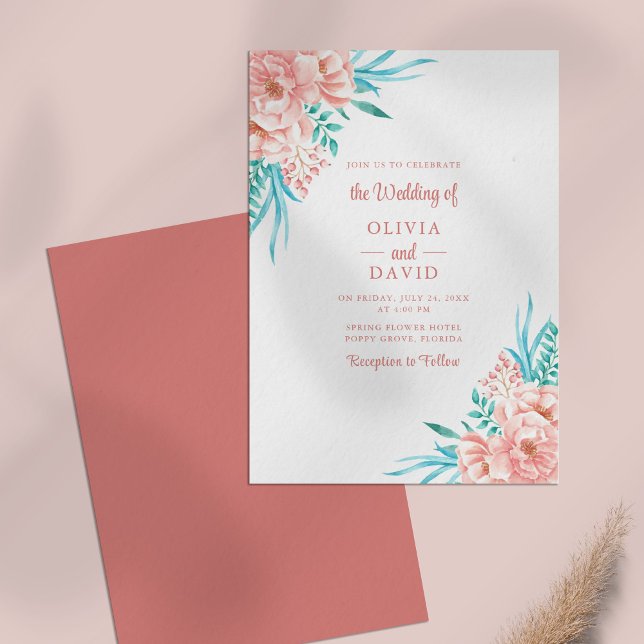Convite Casamento de Verão Floral de Tosca Rosa Pêssego (Peach Pink Tosca Floral Summer Wedding Invitation on a pink table.)