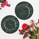 Convite Casamento do Círculo Floral Moderno Elegante<br><div class="desc">Este convite para casamento elegante e moderno é perfeito para o primavera ou verão. Apresenta flores delicadas de linhagem desenhada à mão e folhas numa ramificação circular. O esquema de cores é verde-escuro e branco, e a tipografia inclui um script cursivo com uma fonte serif correspondente. É simples, bonito, mínimo...</div>