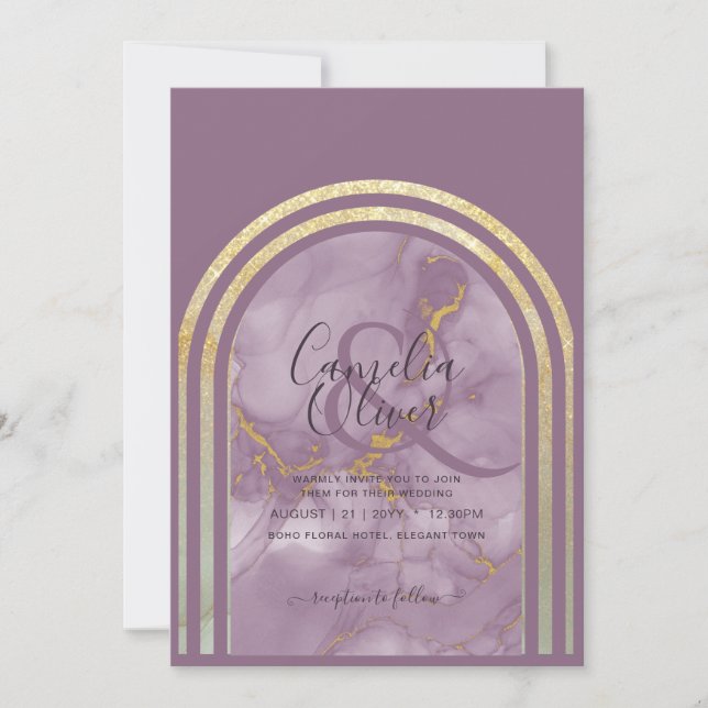 Convite Casamento Dourado de Berry Roxo Elegante (Frente)