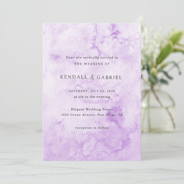 Convite Casamento Elegante com Aquarela Roxa Moderna (Em pé/Frente)