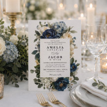 Casamento Elegante com Flores em Azul Naval e Peôn