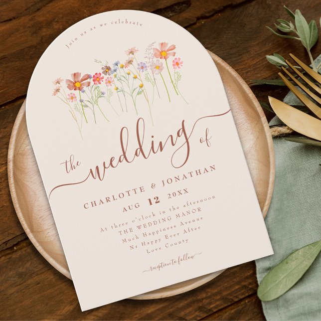 Convite Casamento Elegante de Flor Silvestre Boho Bege Ter (Elegant Wildflower boho fall floral beige Wedding arch invitation whimsical Elegant modern script)