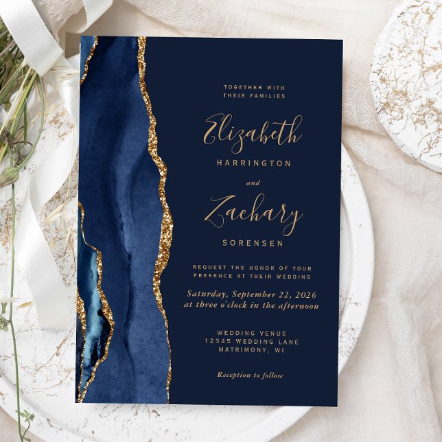 Convite Casamento Elegante em Azul Naval com Ágata Dourada (The perfect choice for a navy blue and gold themed wedding.)