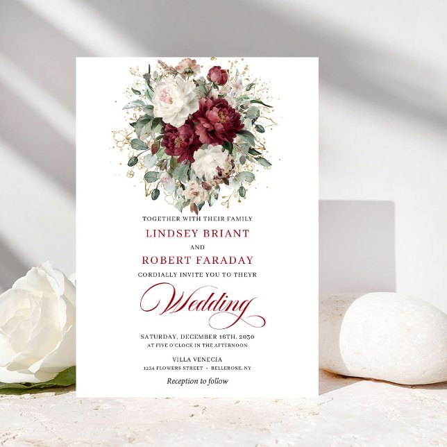 Convite Casamento Floral Branco Borgonha Rústico Eucalipto (Rustic Burgundy White Floral Eucalyptus Wedding Invite)