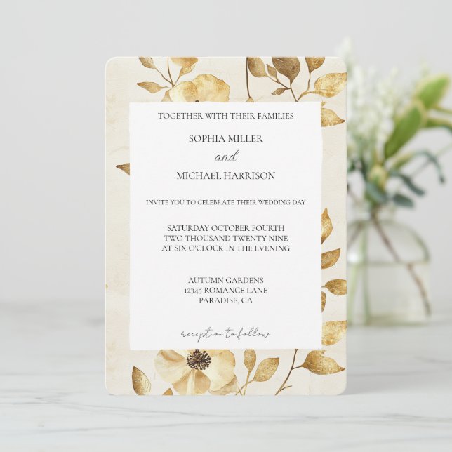Convite Casamento Floral Creme Dourado Romântico (Em pé/Frente)