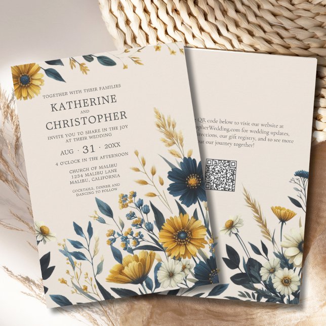 Convite Casamento Floral de Bigão Elegante de Flor de Wate (Elegant Watercolor Wildflowers Beige Wedding Invitation with Blue and Yellow Wildflowers, QR Code.)