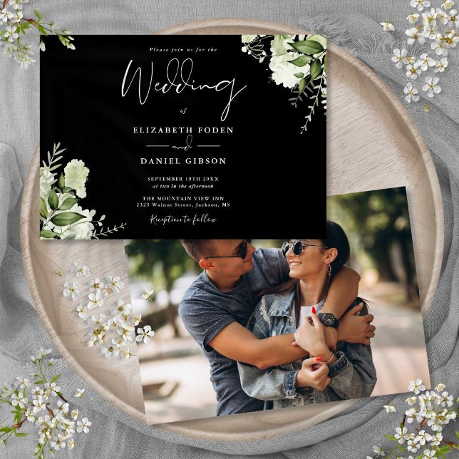 Convite Casamento Floral de Verde com Foto Preto e Branco (Black And White Greenery Floral Photo Wedding Invitation)