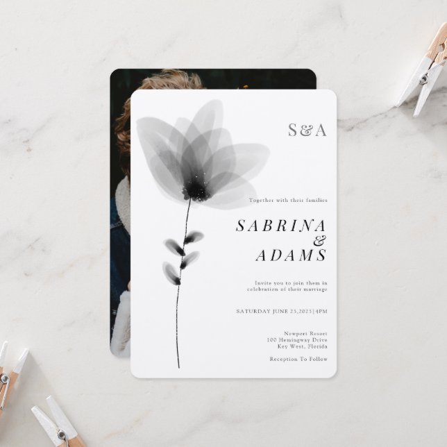 Convite Casamento Floral Preto Branco Foto Monogramado Chi (Frente/Verso In Situ)