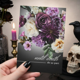 Convite Casamento Floral Roxo Romântico e Sombrio à Meia-N