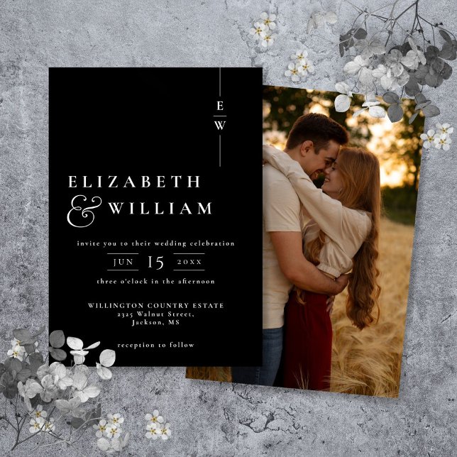 Convite Casamento Foto Monograma Moderno Preto e Branco (Black And White Modern Monogram Photo Wedding Invitation)