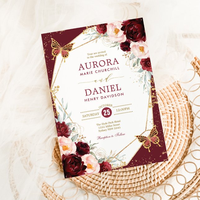 Convite Casamento Geométrico da Borboleta Floral Burgundy  (Criador carregado)