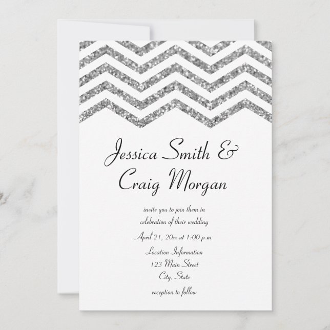 Convite Casamento Glamorous Faux Silver Glitter Chevron (Frente)