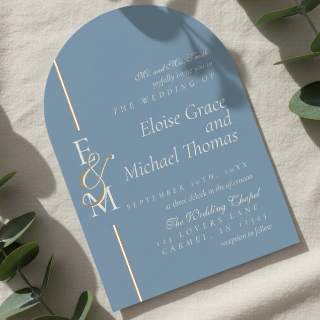 Convite Casamento Moderno com Arco em Azul Poeira e Letra  (Announce your special day with this luxurious Modern Monogram Script Arch Wedding Invitation!)