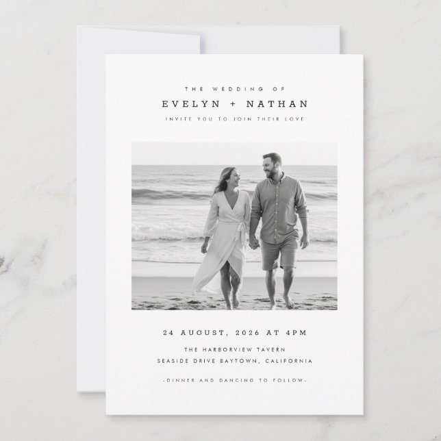 Convite Casamento Moderno com Foto em Preto e Branco com C (Frente)