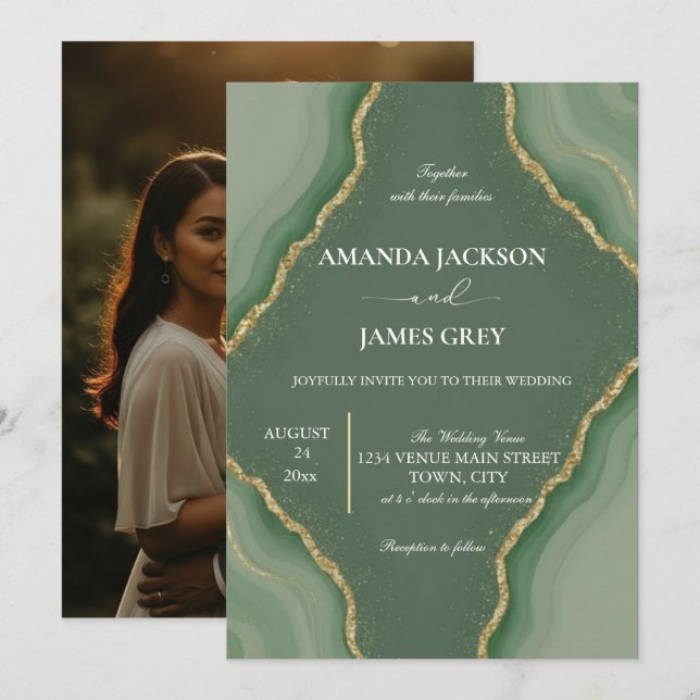 Convite Casamento Moderno com Geodo em Verde Sage na Parte (Frente/Verso)