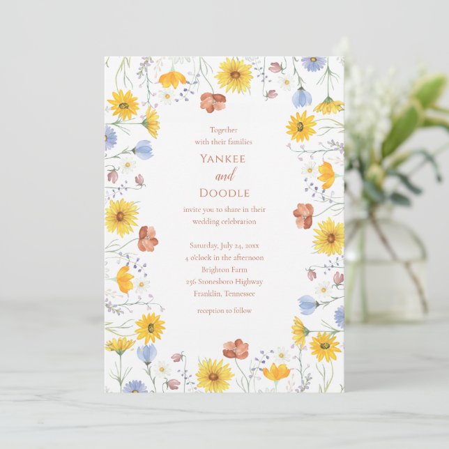 Convite Casamento moderno de flores silvestres na primaver (Em pé/Frente)