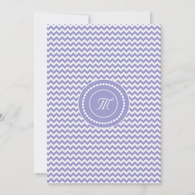 Convite Casamento Monogramado com Chevron Branco e Lavanda (Frente)