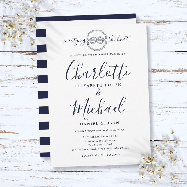 Convite Casamento Náutico do Casando de Script Azul marinh (Navy Blue Script Tying The Knot Nautical Wedding Invitation)
