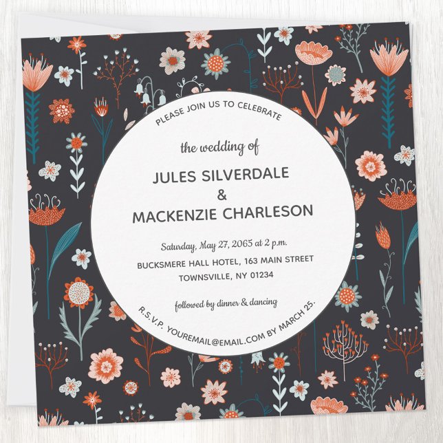 Convite Casamento Negro das Flores de Verão Escandinavas (Scandinavian style dark floral peach teal and black wedding invitation)