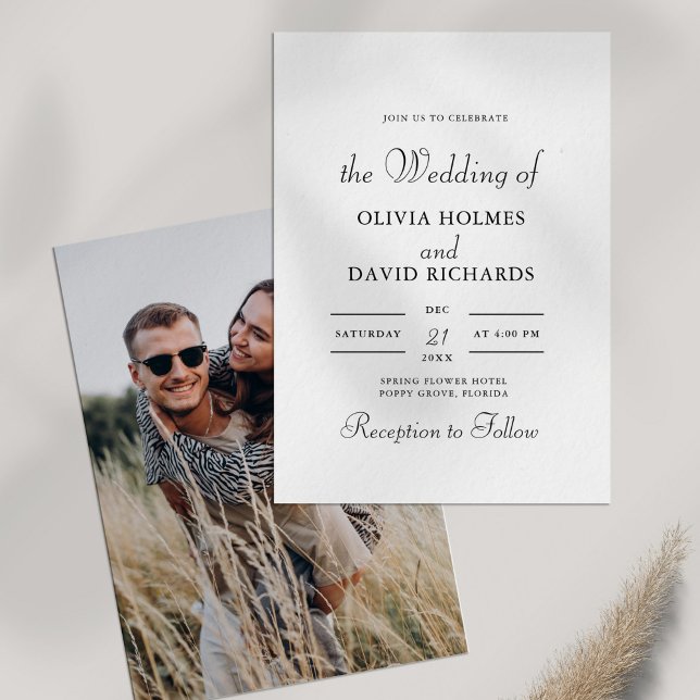 Convite Casamento Personalizado Moderno Minimalista (Modern Minimalist Custom Photo Wedding Invitation on white table with dry wildflower.)